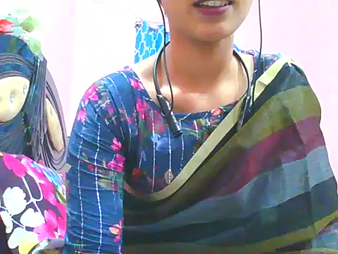 Snapshot of night_queeen7 chatting on October 27, 2025, 7:48 pm night queeen7 online show from October 27, 2025, 7:48 pm