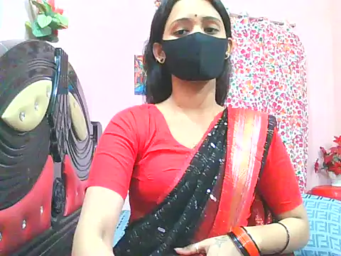 Snapshot of night_queeen7 chatting on November 8, 2025, 8:23 pm night queeen7 online show from November 8, 2025, 8:23 pm