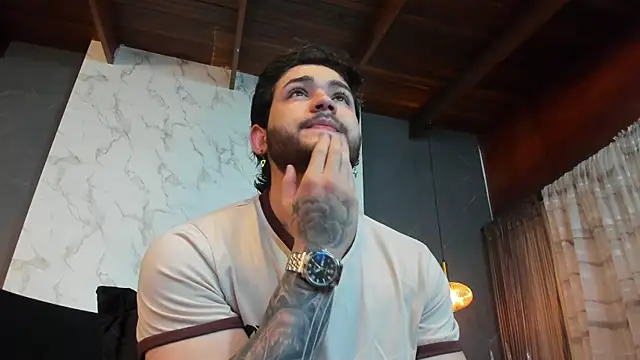 Snapshot of ElianKeiser chatting on November 19, 2025, 12:27 pm ElianKeiser online show from November 19, 2025, 12:27 pm