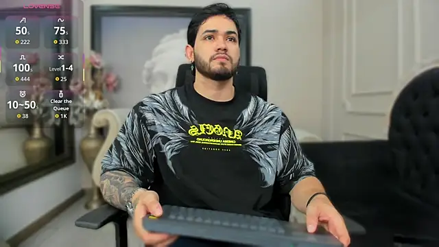 Snapshot of ElianKeiser chatting on October 25, 2025, 12:28 pm ElianKeiser online show from October 25, 2025, 12:28 pm