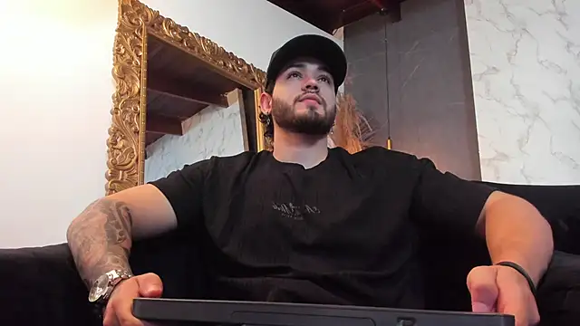 Snapshot of ElianKeiser chatting on November 15, 2025, 12:20 pm ElianKeiser online show from November 15, 2025, 12:20 pm