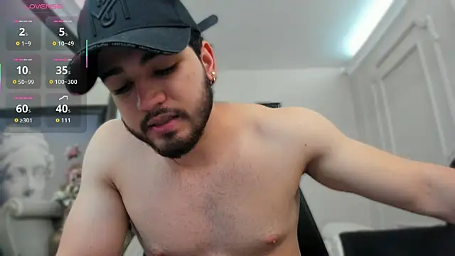 Snapshot of ElianKeiser chatting on October 31, 2025, 12:24 pm ElianKeiser online show from October 31, 2025, 12:24 pm