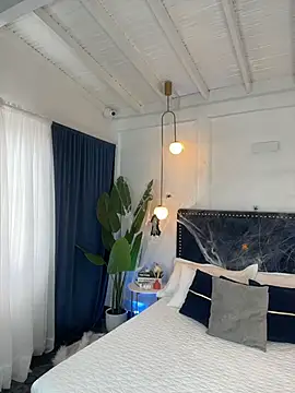 ArieliciousXXX online show from November 1, 2025, 1:05 pm