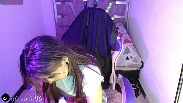 ivoni online show from November 13, 2025, 9:08 pm