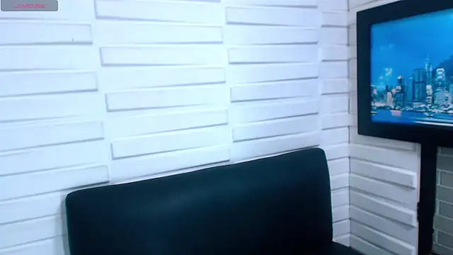 TimmCloud online show from November 18, 2025, 7:06 pm