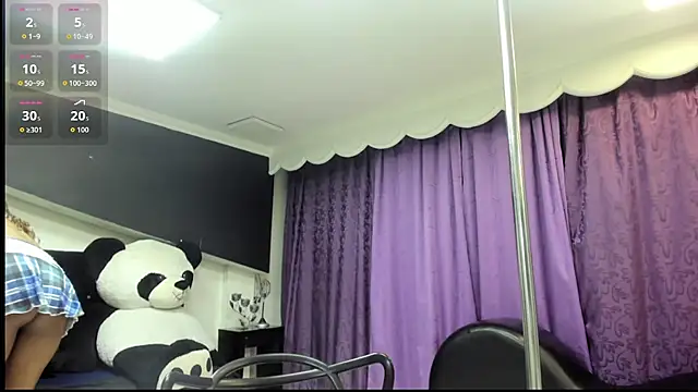 Snapshot of jimena_bell chatting on November 8, 2025, 2:15 am jimena bell online show from November 8, 2025, 2:15 am