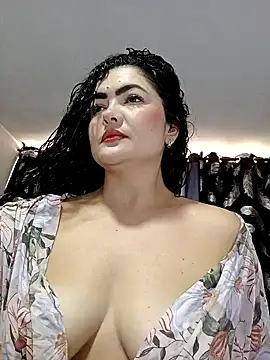 tutisex  online show from December 5, 2025, 8:28 pm