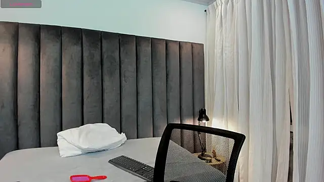 ivannagates online show from October 15, 2025, 6:16 pm