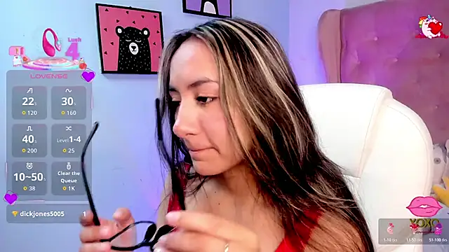 Vanelope evanss online show from October 19, 2025, 12:41 pm