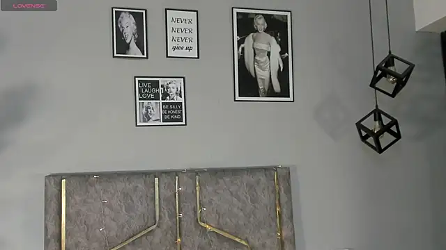 Nahomycarterr online show from November 18, 2025, 7:50 pm