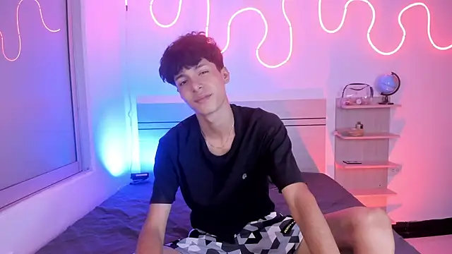 luccas ferreira online show from November 4, 2025, 7:39 pm