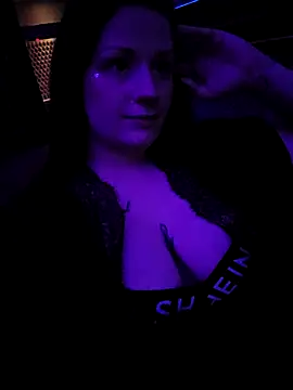 lexy-ray online show from October 24, 2025, 7:57 pm