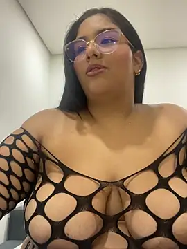 sammjones online show from October 3, 2025, 11:28 pm