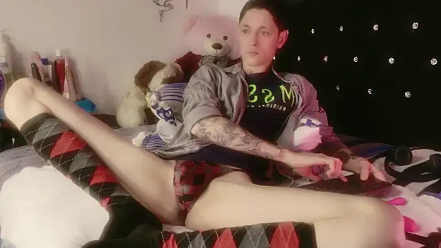 Tyler cat online show from April 14, 2026, 8:19 am