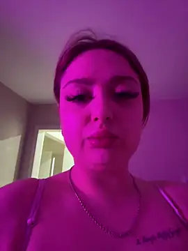 Snapshot of KellyMoors chatting on February 17, 2026, 1:36 am KellyMoors online show from February 17, 2026, 1:36 am