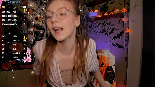 lyra thenymph online show from October 23, 2025, 10:36 am