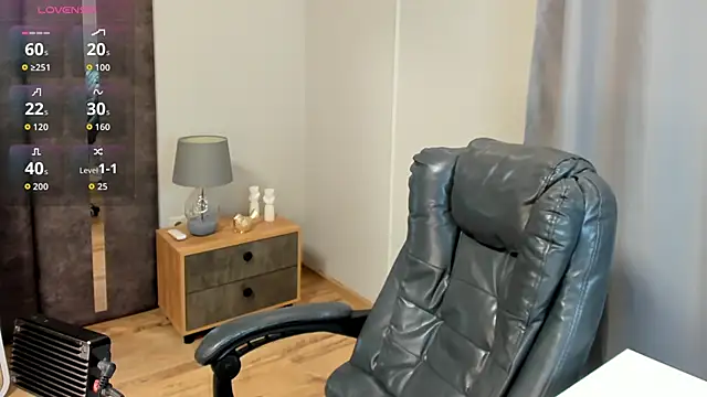 EvaToniz online show from November 27, 2025, 1:17 am