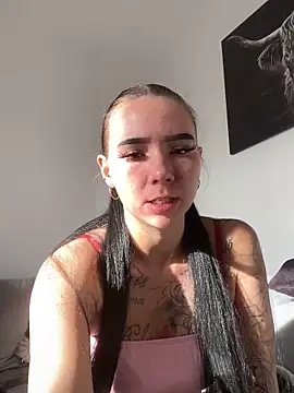 Snapshot of YoungZoexx chatting on November 11, 2025, 9:37 am YoungZoexx online show from November 11, 2025, 9:37 am