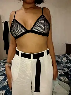 Shy Jolly online show from October 5, 2025, 9:11 am