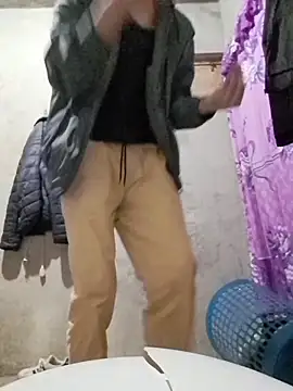 DanielTorres1 online show from February 10, 2026, 3:05 am