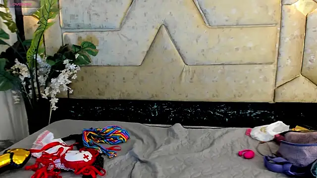 Snapshot of Julieta_Slav3 chatting on May 14, 2026, 9:12 pm Julieta Slav3 online show from May 14, 2026, 9:12 pm