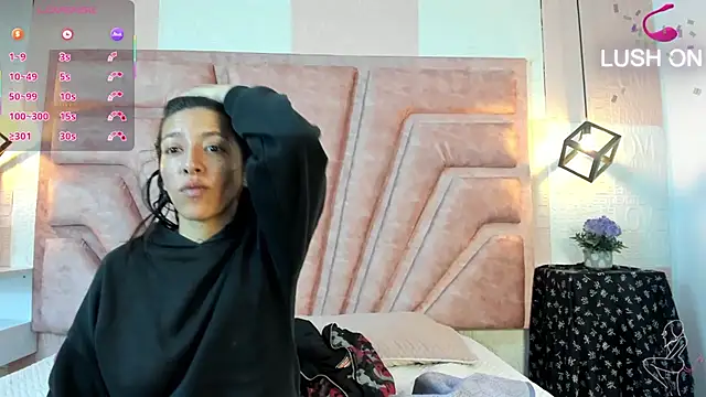 Julieta Slav3 online show from March 29, 2026, 2:52 pm