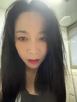 Snapshot of yourkeer chatting on December 1, 2025, 9:43 am yourkeer online show from December 1, 2025, 9:43 am