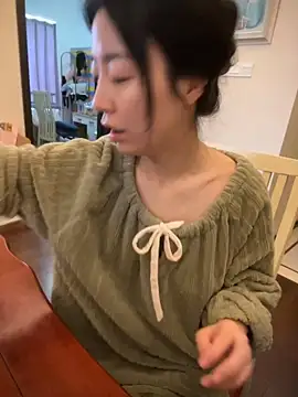 Snapshot of yourkeer chatting on November 25, 2025, 6:47 am yourkeer online show from November 25, 2025, 6:47 am