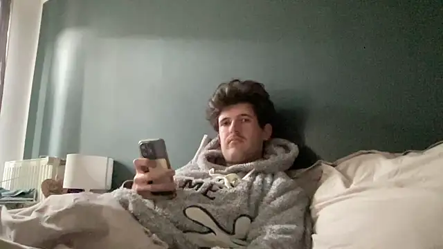 Snapshot of VersaGoo chatting on October 19, 2025, 12:08 pm VersaGoo online show from October 19, 2025, 12:08 pm