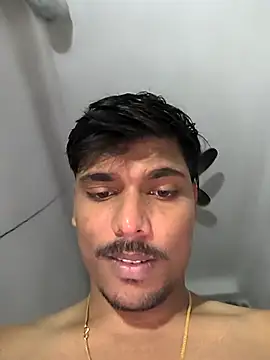 Snapshot of honestbbadboy chatting on October 25, 2025, 5:24 pm honestbbadboy online show from October 25, 2025, 5:24 pm