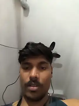 Snapshot of honestbbadboy chatting on November 4, 2025, 11:36 am honestbbadboy online show from November 4, 2025, 11:36 am