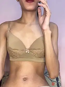 Hotty kaira online show from October 28, 2025, 12:37 pm