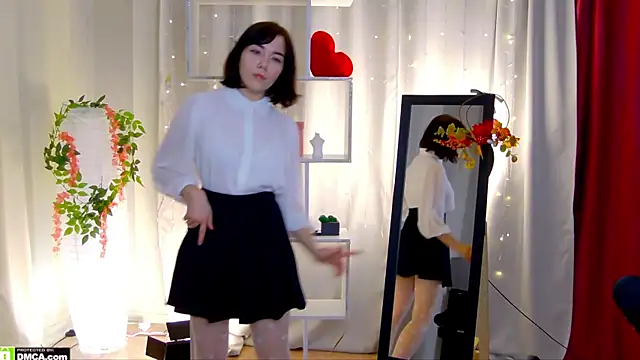 Kelly foox online show from November 4, 2025, 9:24 am