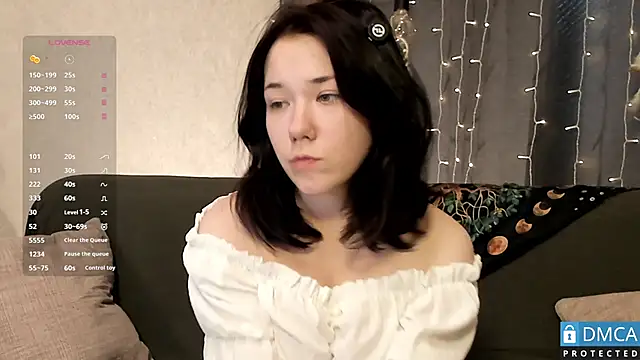 Kelly foox online show from April 8, 2026, 11:01 am