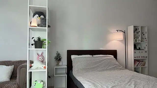 Snapshot of yourlittlesunrise_ chatting on February 22, 2026, 5:43 am yourlittlesunrise online show from February 22, 2026, 5:43 am