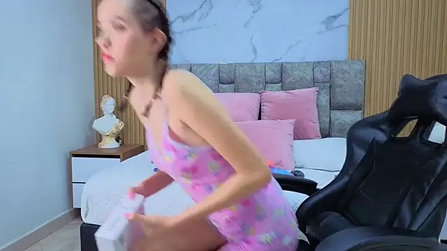 angel  kiss online show from November 20, 2025, 12:50 pm