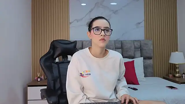 angel  kiss online show from February 24, 2026, 11:44 am