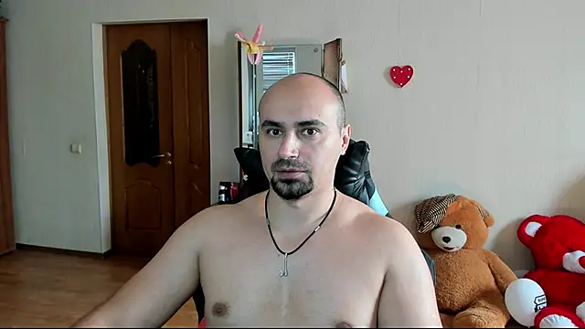  Ziesh  online show from October 3, 2025, 8:49 am