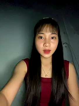 banlinh004 online show from October 31, 2025, 12:40 am