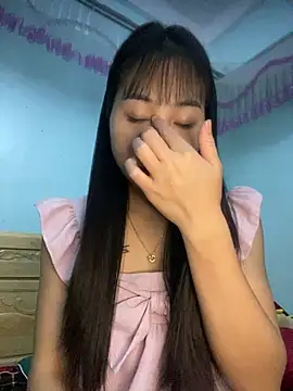 banlinh004 online show from November 6, 2025, 1:15 pm