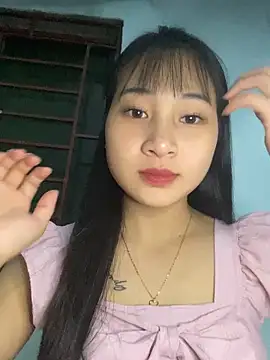 banlinh004 online show from October 17, 2025, 1:13 pm