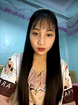 banlinh004 online show from October 31, 2025, 2:35 pm