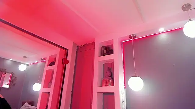 Alana Martinez  online show from March 8, 2026, 2:04 am