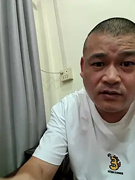 Snapshot of longsan588 chatting on October 2, 2025, 4:43 pm longsan588 online show from October 2, 2025, 4:43 pm