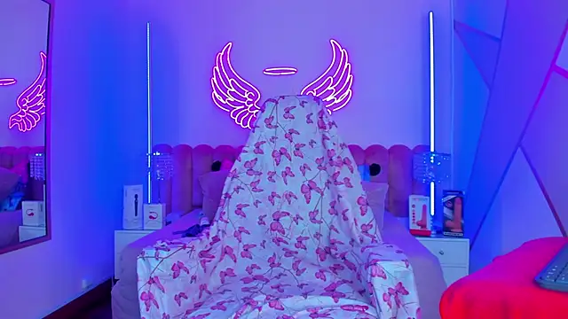 madisson 121 online show from February 25, 2026, 1:33 pm