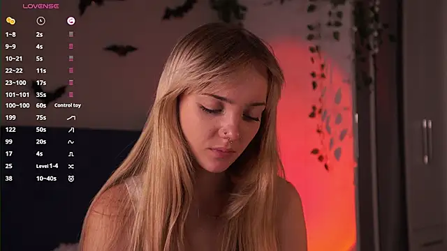 Snapshot of CelestaDicorcia chatting on November 19, 2025, 7:47 pm CelestaDicorcia online show from November 19, 2025, 7:47 pm