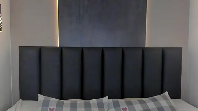 Snapshot of LiamThunder05_ chatting on November 18, 2025, 3:10 am LiamThunder05 online show from November 18, 2025, 3:10 am