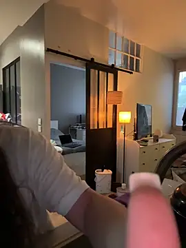 bebecita x online show from December 2, 2025, 8:38 am