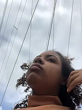 Lorennapires online show from October 15, 2025, 10:56 am