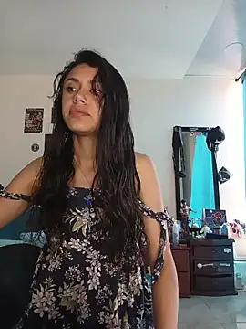 caramel doll   online show from November 11, 2025, 5:41 pm